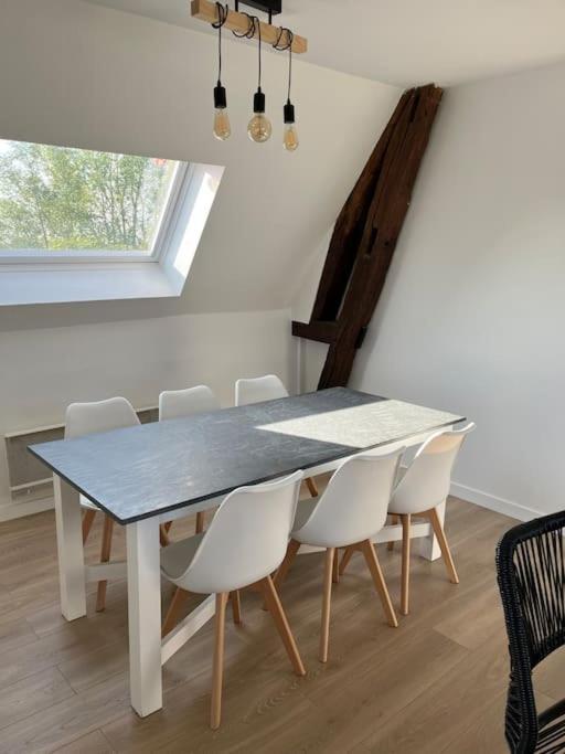 Logis Du Coudray Lägenhet Boissey-le-Chatel Exteriör bild